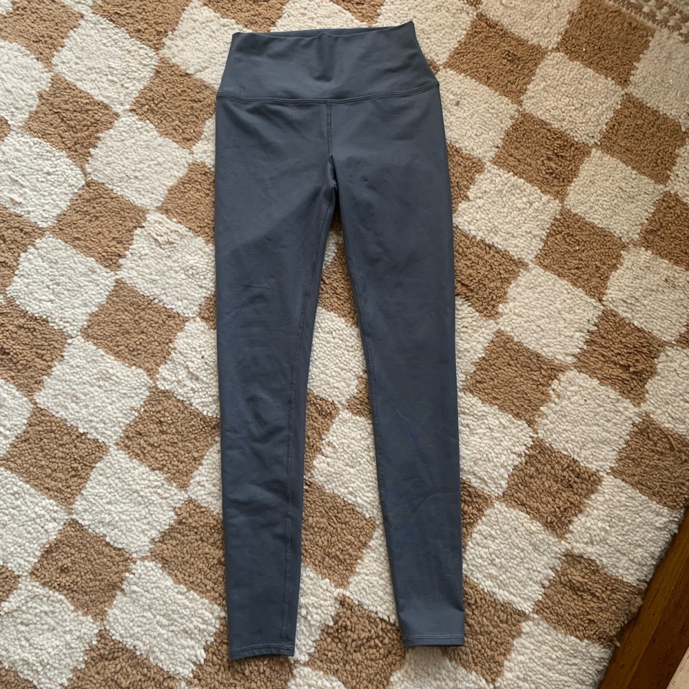 ALO yoga high waisted leggings size xs